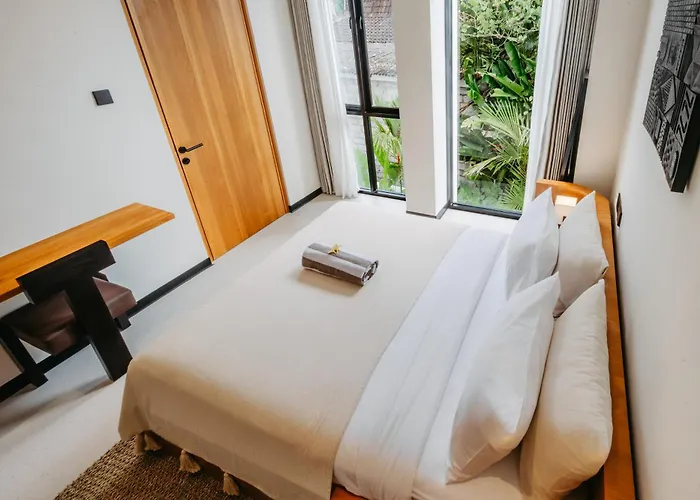 Lily - Rice Field Views Escape With Private Pool Villa *