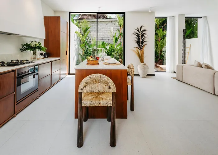 Lily - Rice Field Views Escape With Private Pool Villa Canggu (Bali)